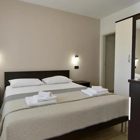 Charming Vacation With Garden * Umag