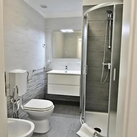 Lejlighed Charming Vacation With Garden Umag