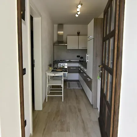 Charming Vacation With Garden Apartmán