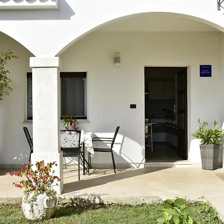 Charming Vacation With Garden Umag